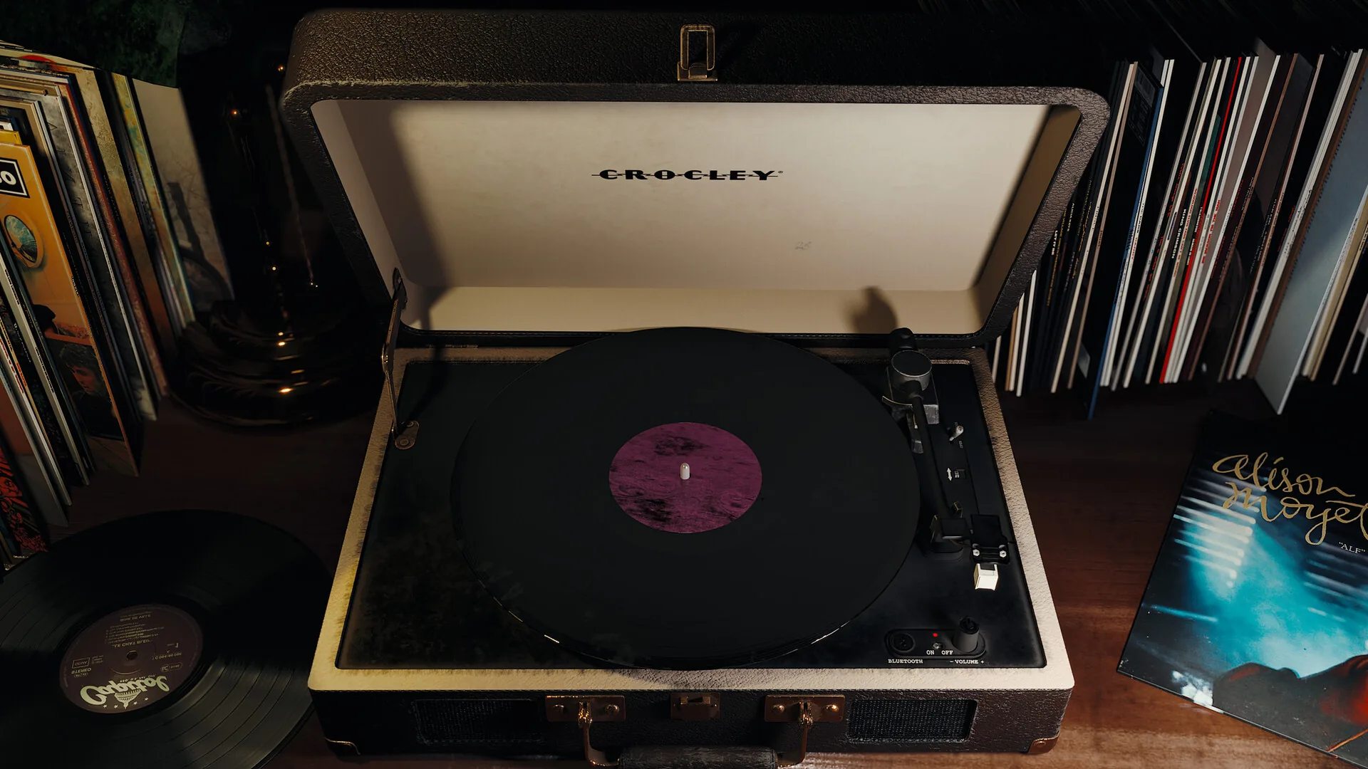 Crocley Player — Retro Turntable — frame 2